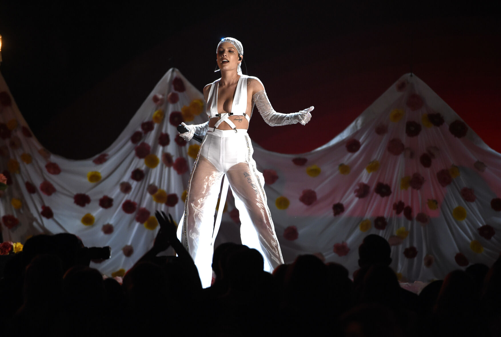 2017 Billboard Music Awards - Show